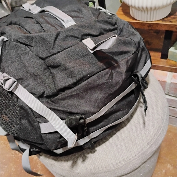 KELTY Redwing 3100 Black Hiking Backpack - Picture 9 of 12